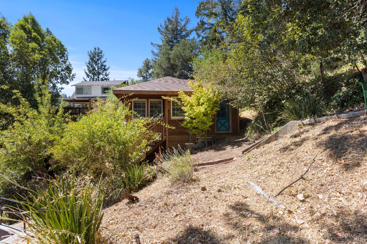 Detail Gallery Image 29 of 42 For 20 La Vuelta Ave, Lagunitas,  CA 94938 - 2 Beds | 2 Baths