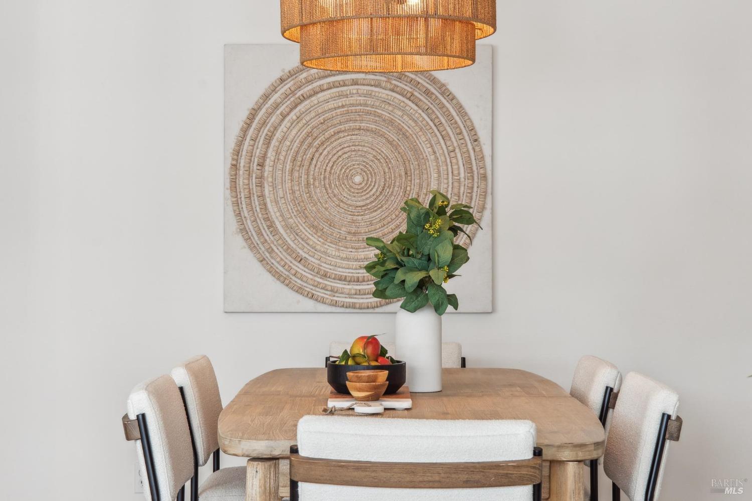 Detail Gallery Image 13 of 37 For 2335 Shelter Bay Ave, Mill Valley,  CA 94941 - 2 Beds | 2 Baths