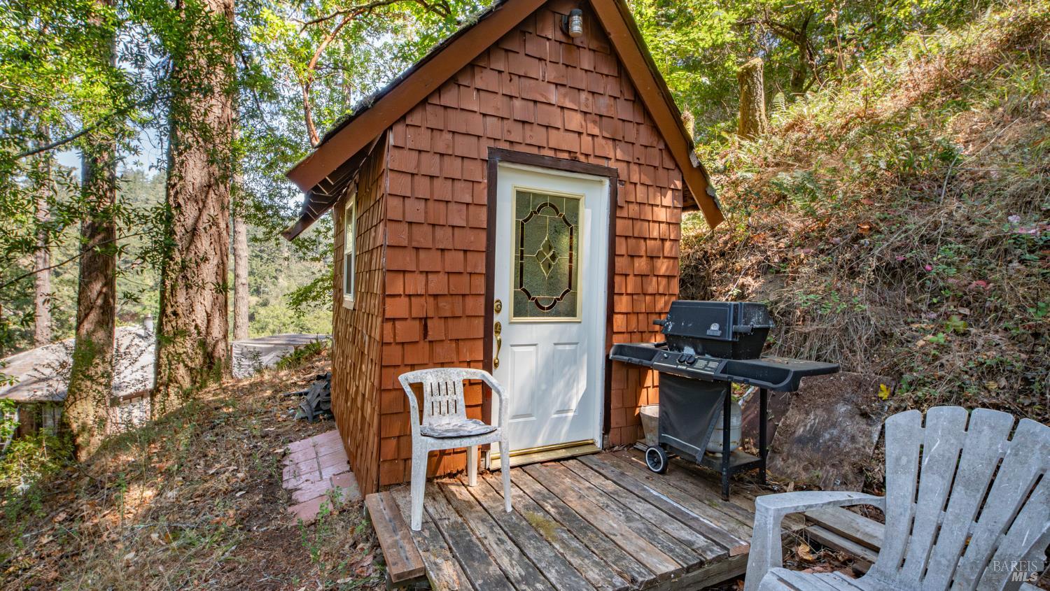 Detail Gallery Image 21 of 27 For 15 Mountain View Ave, Lagunitas,  CA 94938 - 2 Beds | 1 Baths