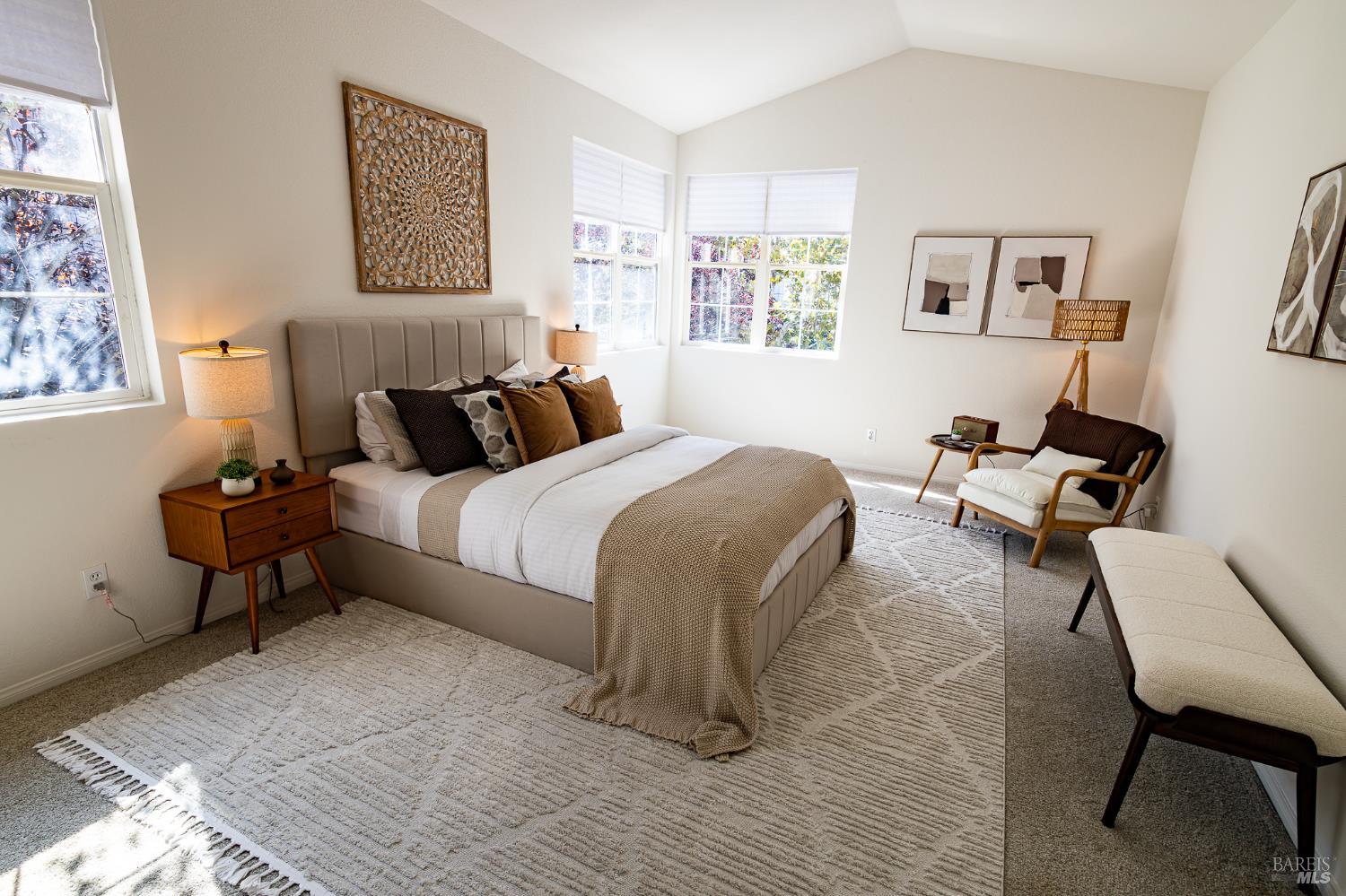 Detail Gallery Image 20 of 42 For 264 Waterside Cir, San Rafael,  CA 94903 - 4 Beds | 3/1 Baths
