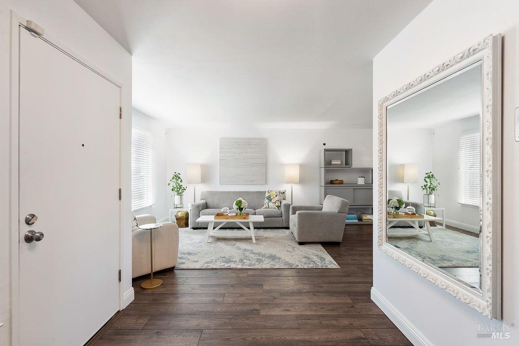 Detail Gallery Image 6 of 59 For 1412 Granada St, Vallejo,  CA 94591 - 4 Beds | 3 Baths
