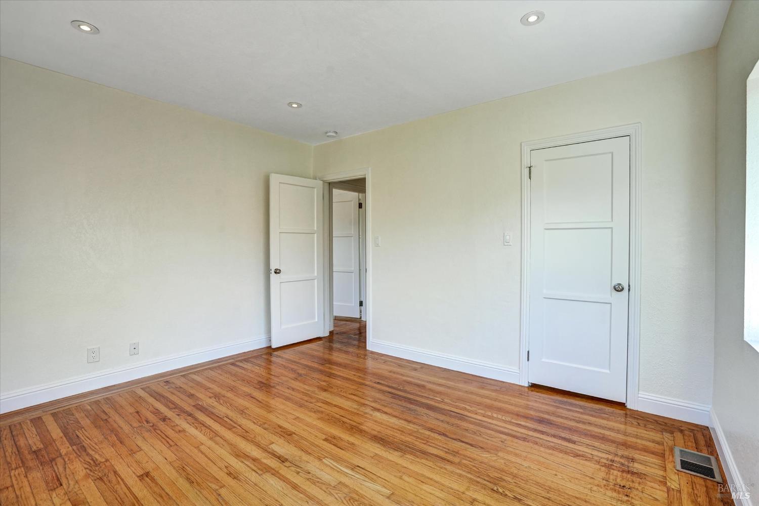 Detail Gallery Image 26 of 55 For 60 D St, Vallejo,  CA 94590 - 3 Beds | 2/1 Baths