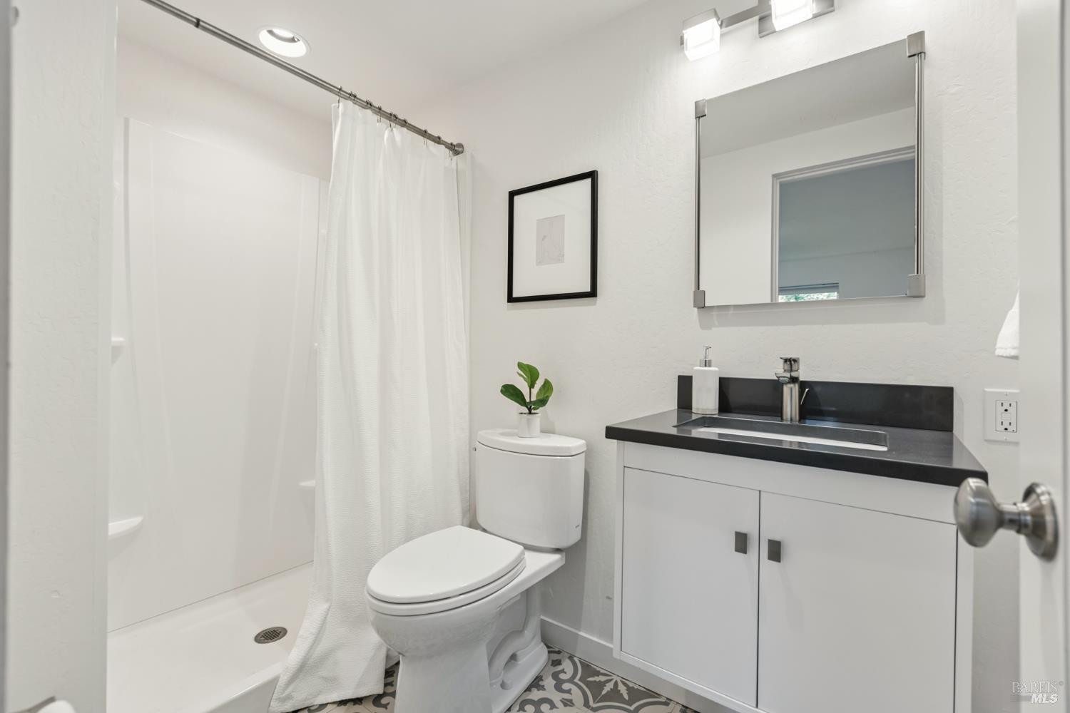 Detail Gallery Image 42 of 53 For 51 Juniper Ave, San Geronimo,  CA 94963 - 4 Beds | 3 Baths