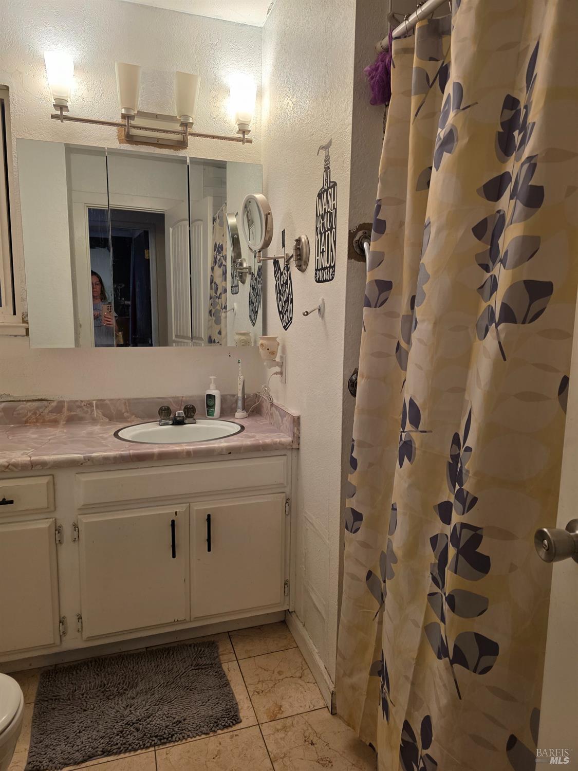 Detail Gallery Image 6 of 7 For 2041 Monroe St, Yountville,  CA 94599 - 3 Beds | 2 Baths