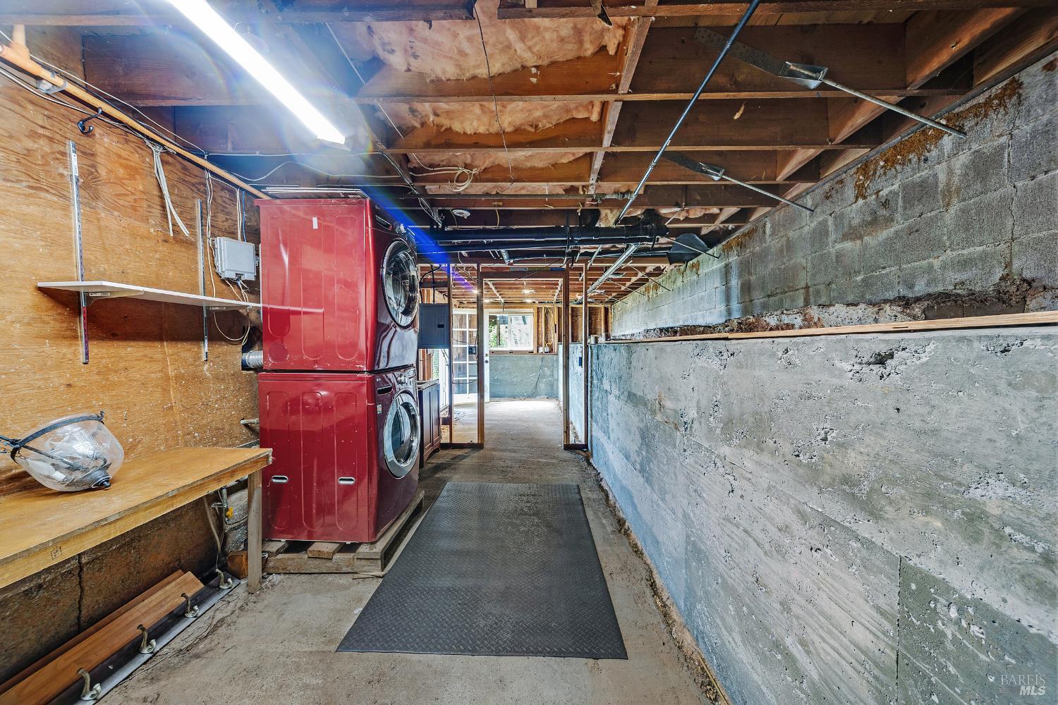 Detail Gallery Image 11 of 19 For 77 Bosque Ave, Fairfax,  CA 94930 - 1 Beds | 1/1 Baths