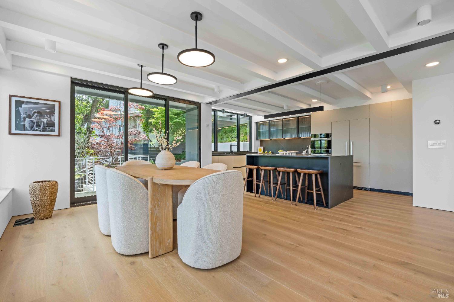 Detail Gallery Image 25 of 61 For 975 Greenhill Rd, Mill Valley,  CA 94941 - 4 Beds | 2/1 Baths