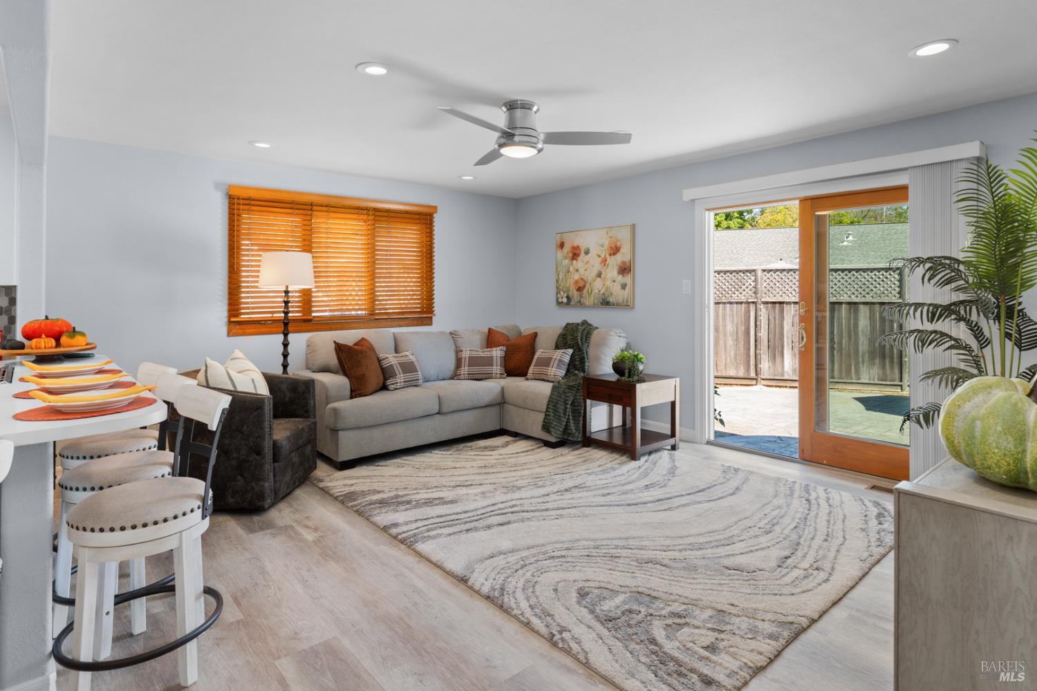Detail Gallery Image 4 of 71 For 530 Anson Ct, Rohnert Park,  CA 94928 - 3 Beds | 2 Baths