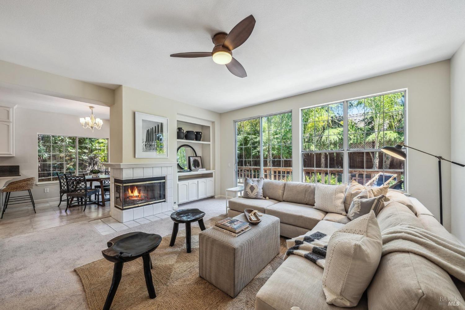 Detail Gallery Image 21 of 89 For 402 Barons Way, Petaluma,  CA 94954 - 4 Beds | 3 Baths