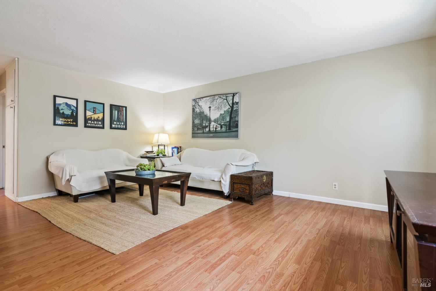 Detail Gallery Image 19 of 28 For 434 E H St, Benicia,  CA 94510 - – Beds | – Baths