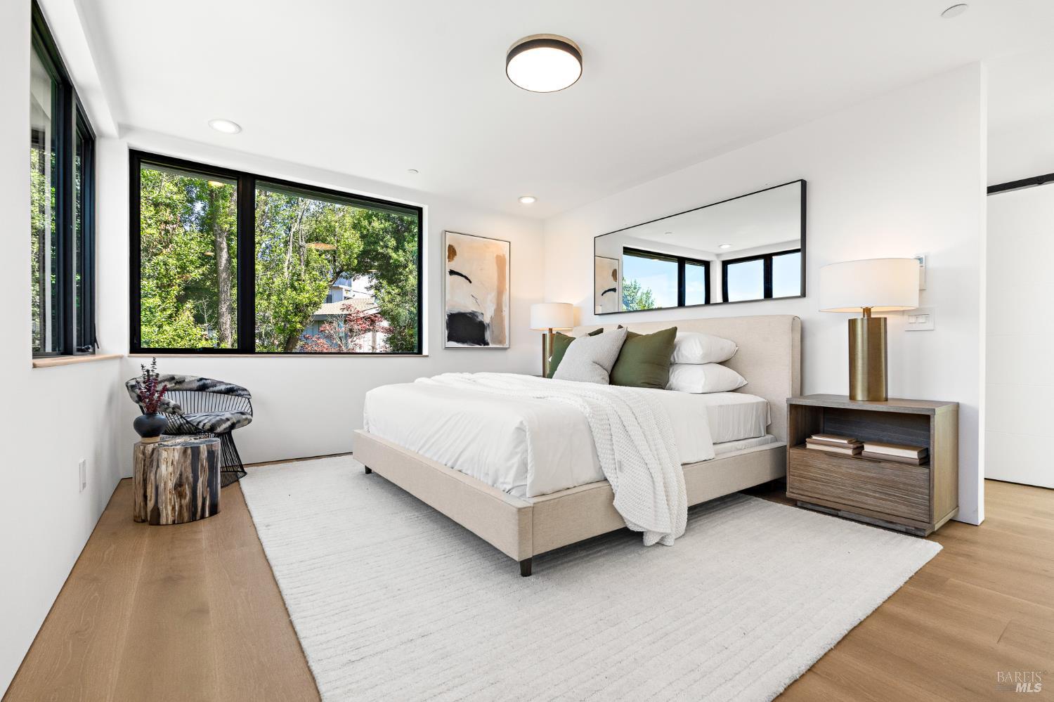 Detail Gallery Image 38 of 61 For 975 Greenhill Rd, Mill Valley,  CA 94941 - 4 Beds | 2/1 Baths