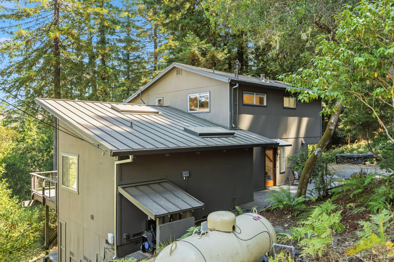 Detail Gallery Image 50 of 53 For 51 Juniper Ave, San Geronimo,  CA 94963 - 4 Beds | 3 Baths
