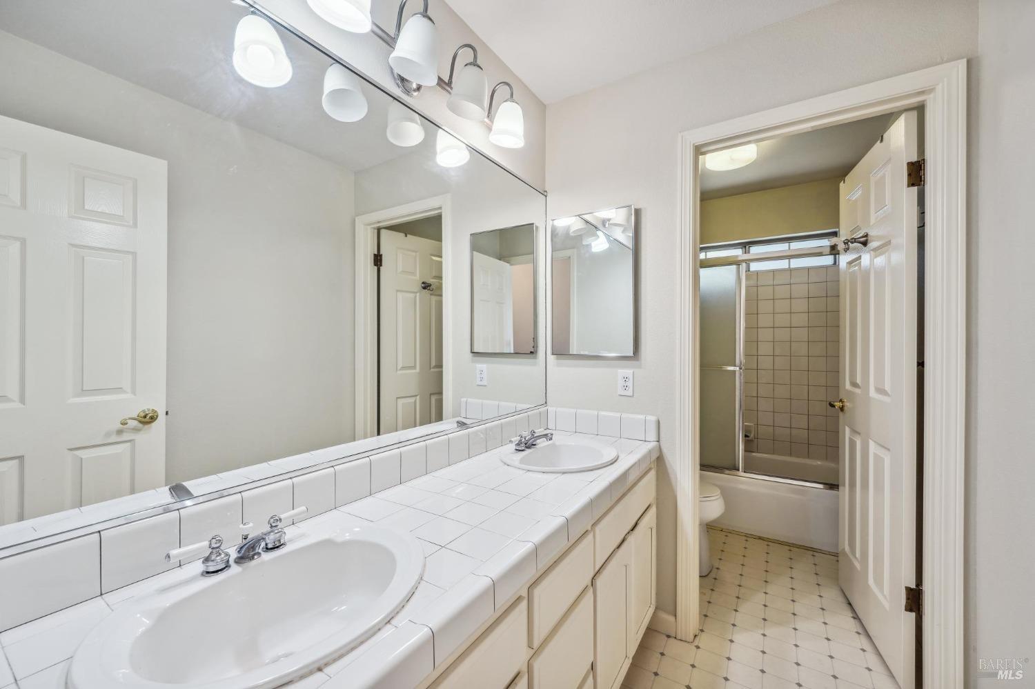 Detail Gallery Image 69 of 89 For 402 Barons Way, Petaluma,  CA 94954 - 4 Beds | 3 Baths