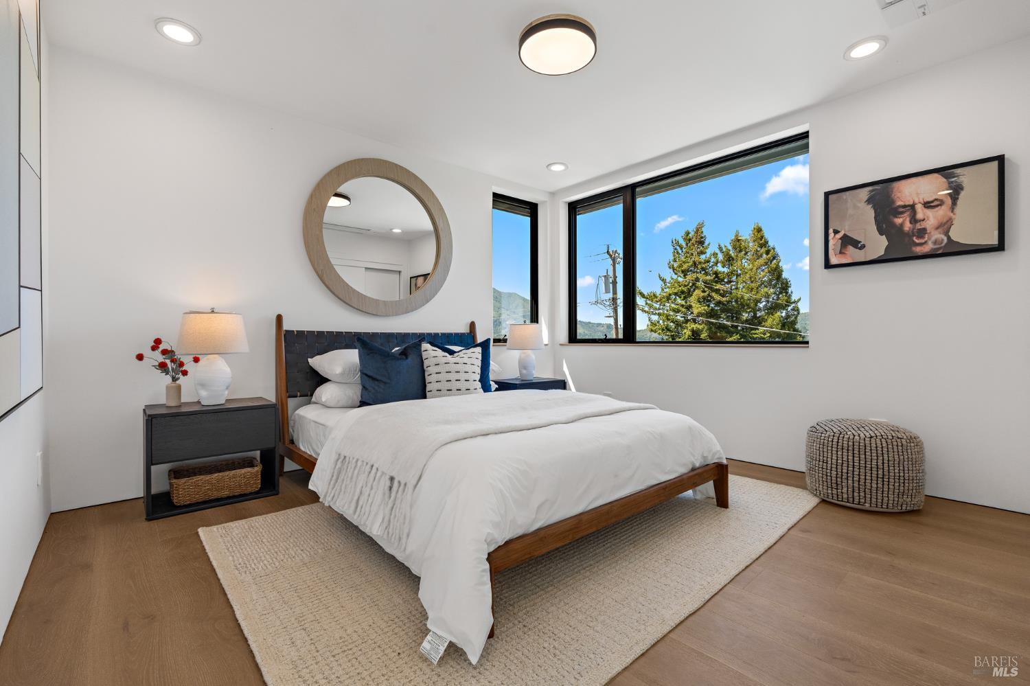 Detail Gallery Image 35 of 61 For 975 Greenhill Rd, Mill Valley,  CA 94941 - 4 Beds | 2/1 Baths