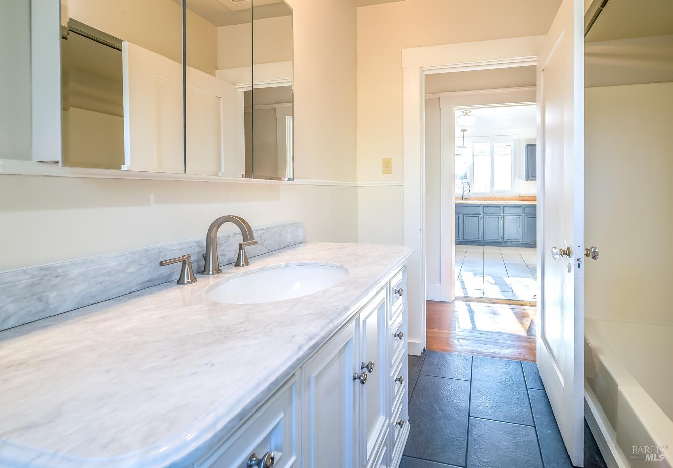 Detail Gallery Image 10 of 21 For 1121 Ohio St, Vallejo,  CA 94590 - 2 Beds | 1 Baths