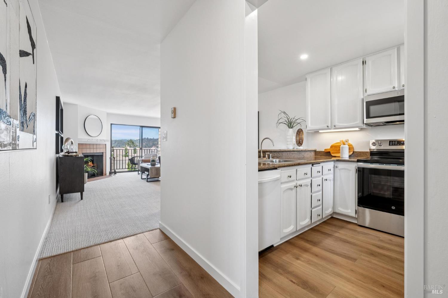 Detail Gallery Image 16 of 51 For 955 via Casitas Unkn, Greenbrae,  CA 94904 - 2 Beds | 2 Baths
