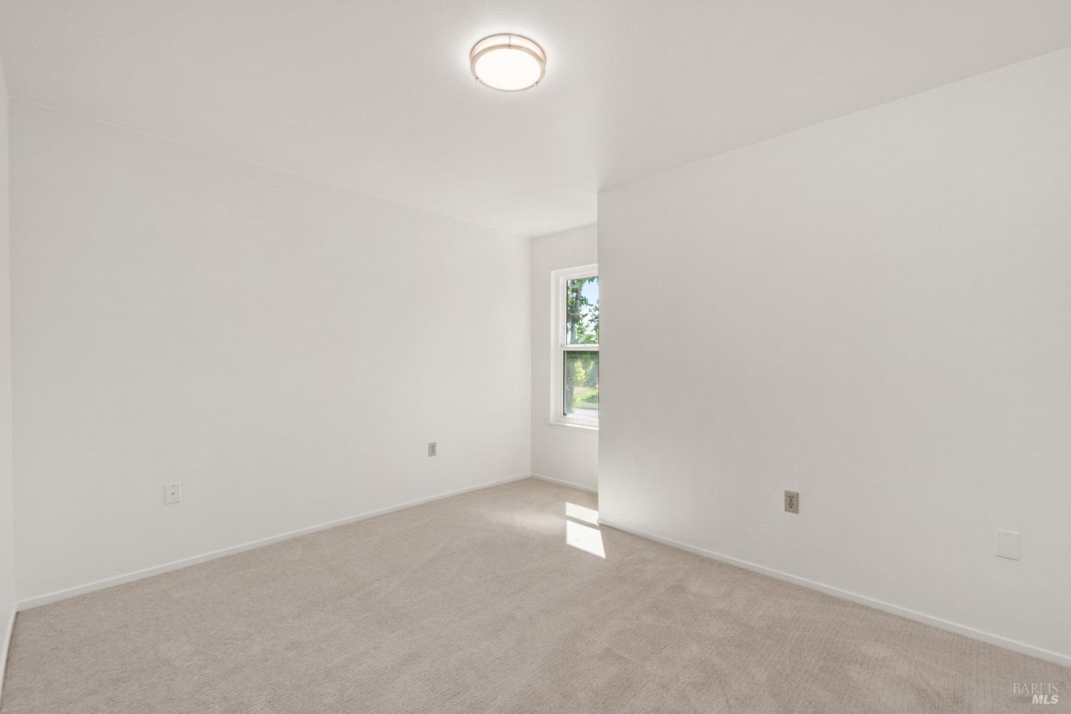 Detail Gallery Image 16 of 23 For 159 Francis Cir, Rohnert Park,  CA 94928 - 3 Beds | 2/1 Baths