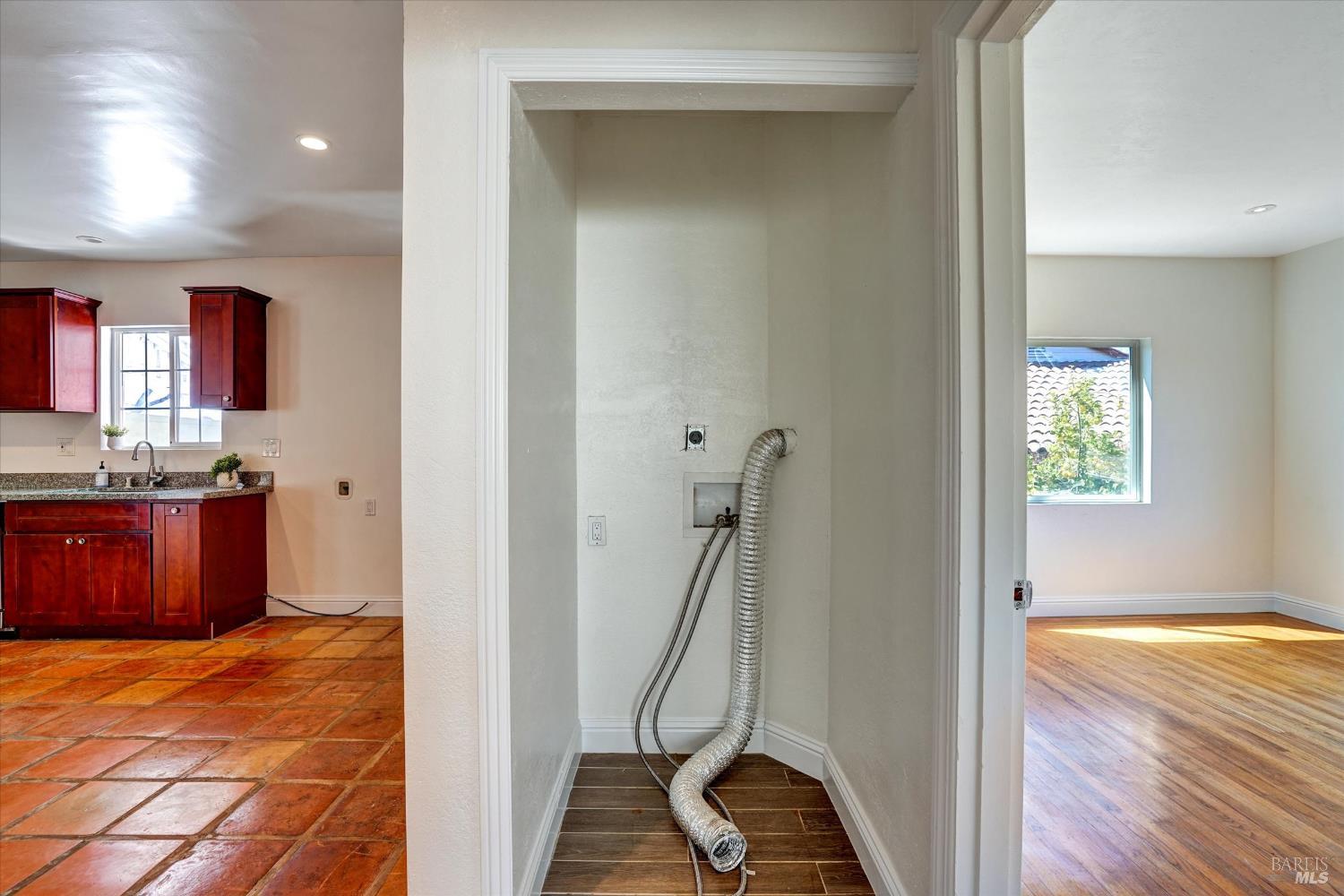 Detail Gallery Image 31 of 55 For 60 D St, Vallejo,  CA 94590 - 3 Beds | 2/1 Baths