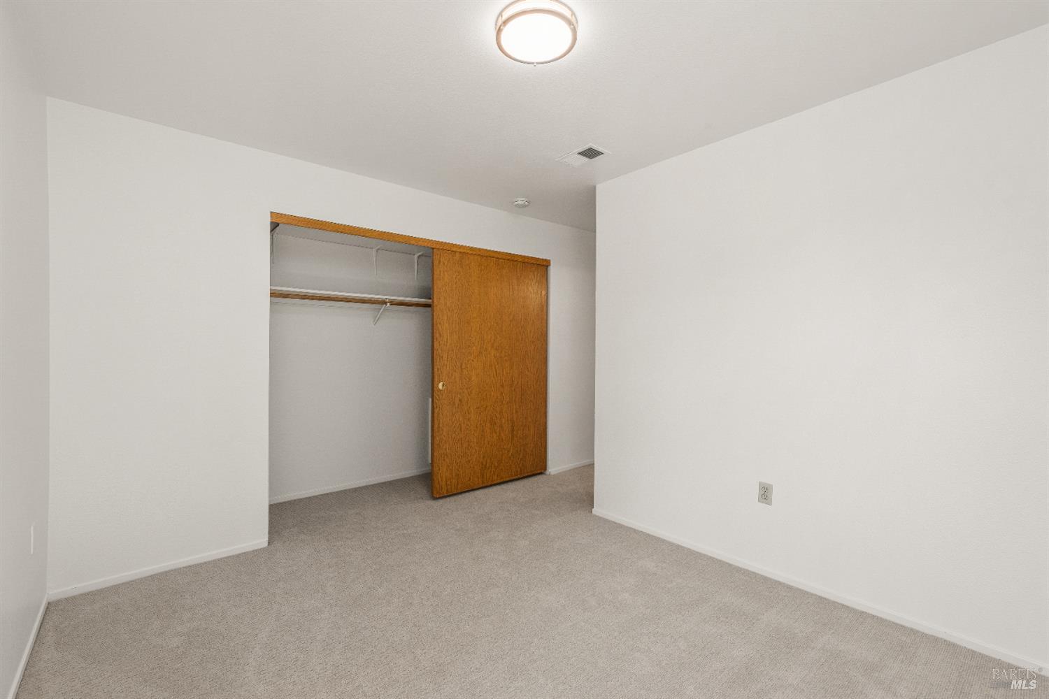 Detail Gallery Image 18 of 23 For 159 Francis Cir, Rohnert Park,  CA 94928 - 3 Beds | 2/1 Baths