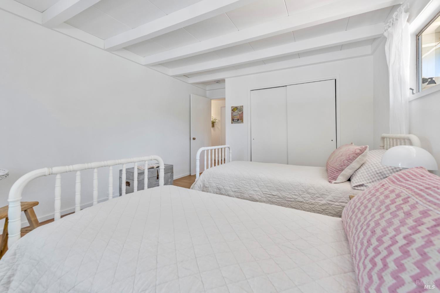 Detail Gallery Image 18 of 31 For 107 Butterfield Rd, San Anselmo,  CA 94960 - 3 Beds | 2 Baths