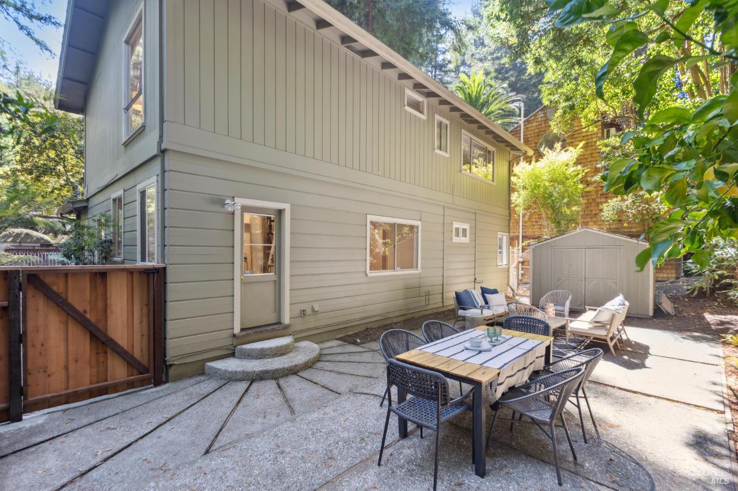 Detail Gallery Image 42 of 44 For 246 Madrone Ave, Larkspur,  CA 94939 - 4 Beds | 2 Baths