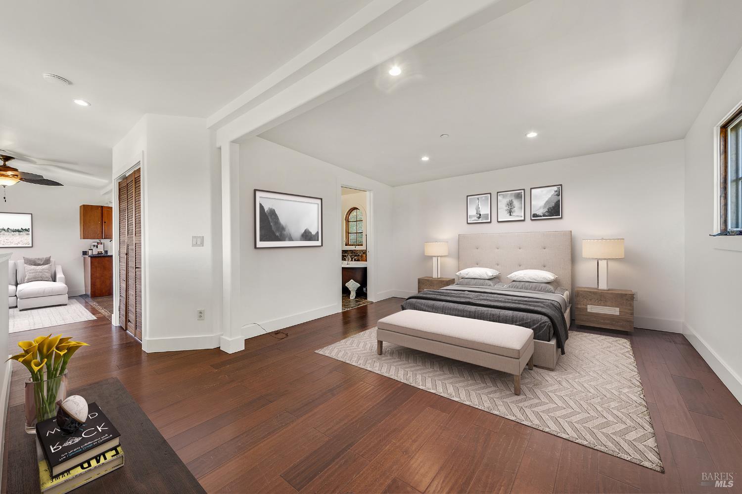 Detail Gallery Image 9 of 19 For 77 Bosque Ave, Fairfax,  CA 94930 - 1 Beds | 1/1 Baths
