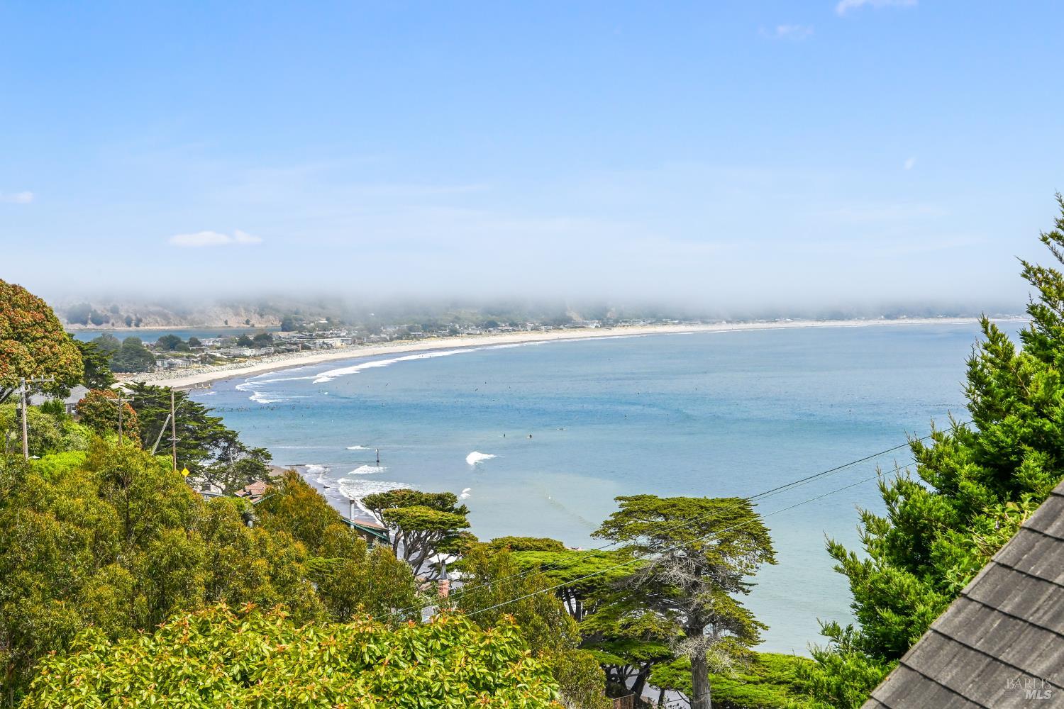 Detail Gallery Image 11 of 62 For 33 Ocean Ave, Bolinas,  CA 94924 - 3 Beds | 2/1 Baths