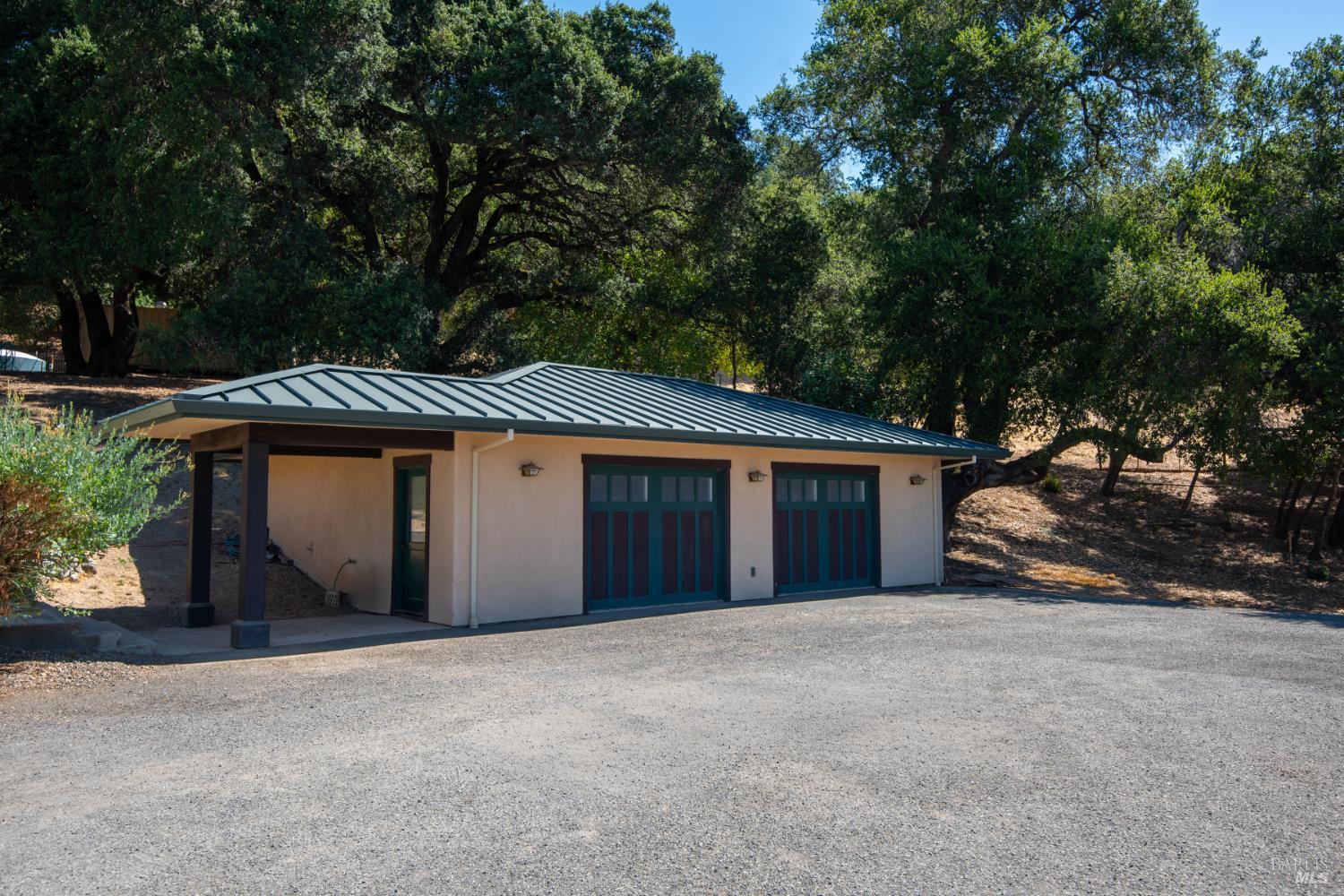 Detail Gallery Image 19 of 40 For 26876 River Rd, Asti,  CA 95425 - 3 Beds | 3 Baths