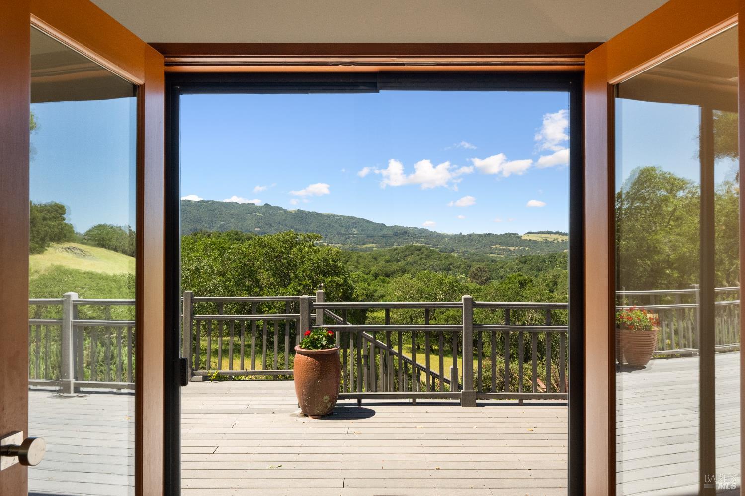 Detail Gallery Image 9 of 60 For 10601 Slattery Rd, Glen Ellen,  CA 95442 - 4 Beds | 2 Baths