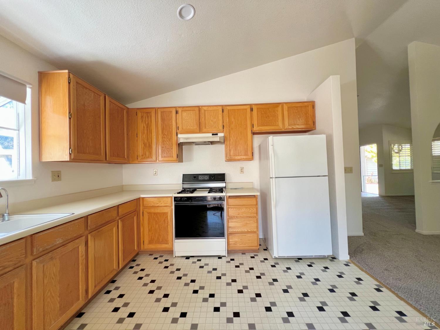 Detail Gallery Image 15 of 36 For 1185 Camellia Ln, Suisun City,  CA 94585 - 3 Beds | 2 Baths