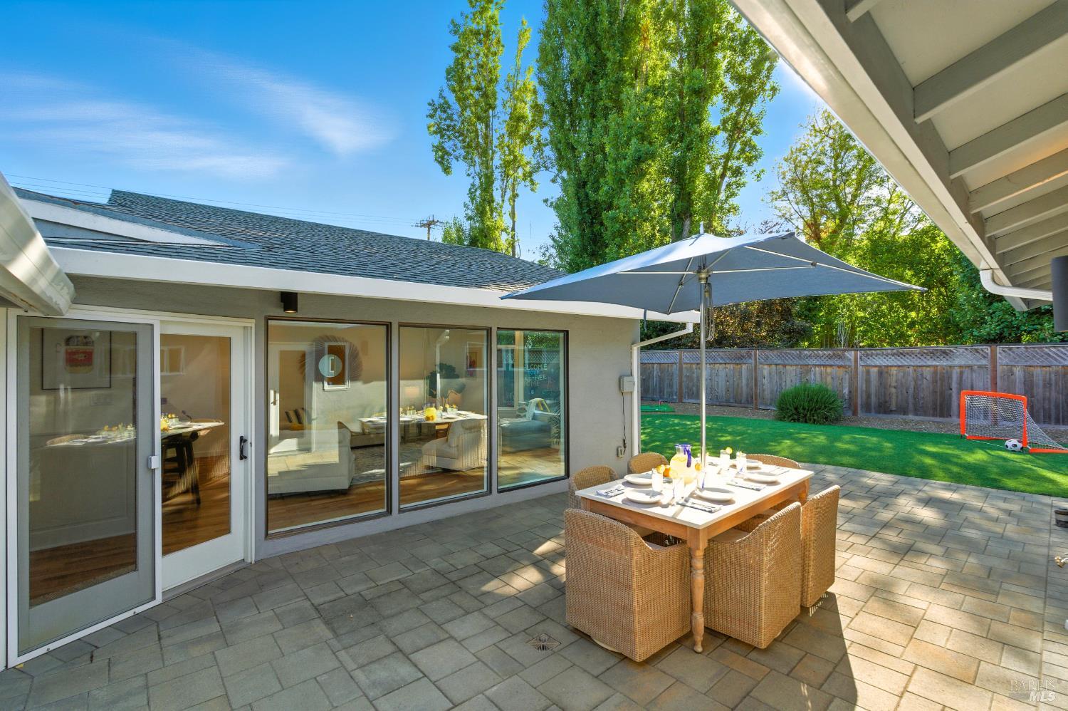 Detail Gallery Image 69 of 99 For 107 Blackfield Dr, Tiburon,  CA 94920 - 5 Beds | 3 Baths