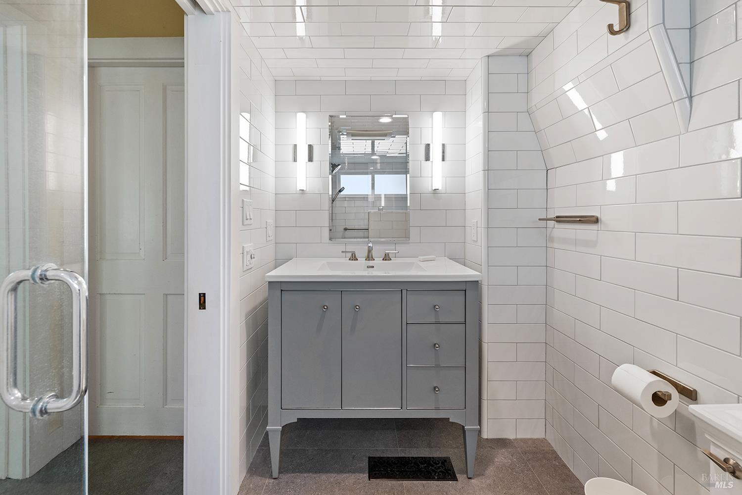 Detail Gallery Image 24 of 65 For 3949 Vine Hill Rd, Sebastopol,  CA 95472 - 5 Beds | 4 Baths