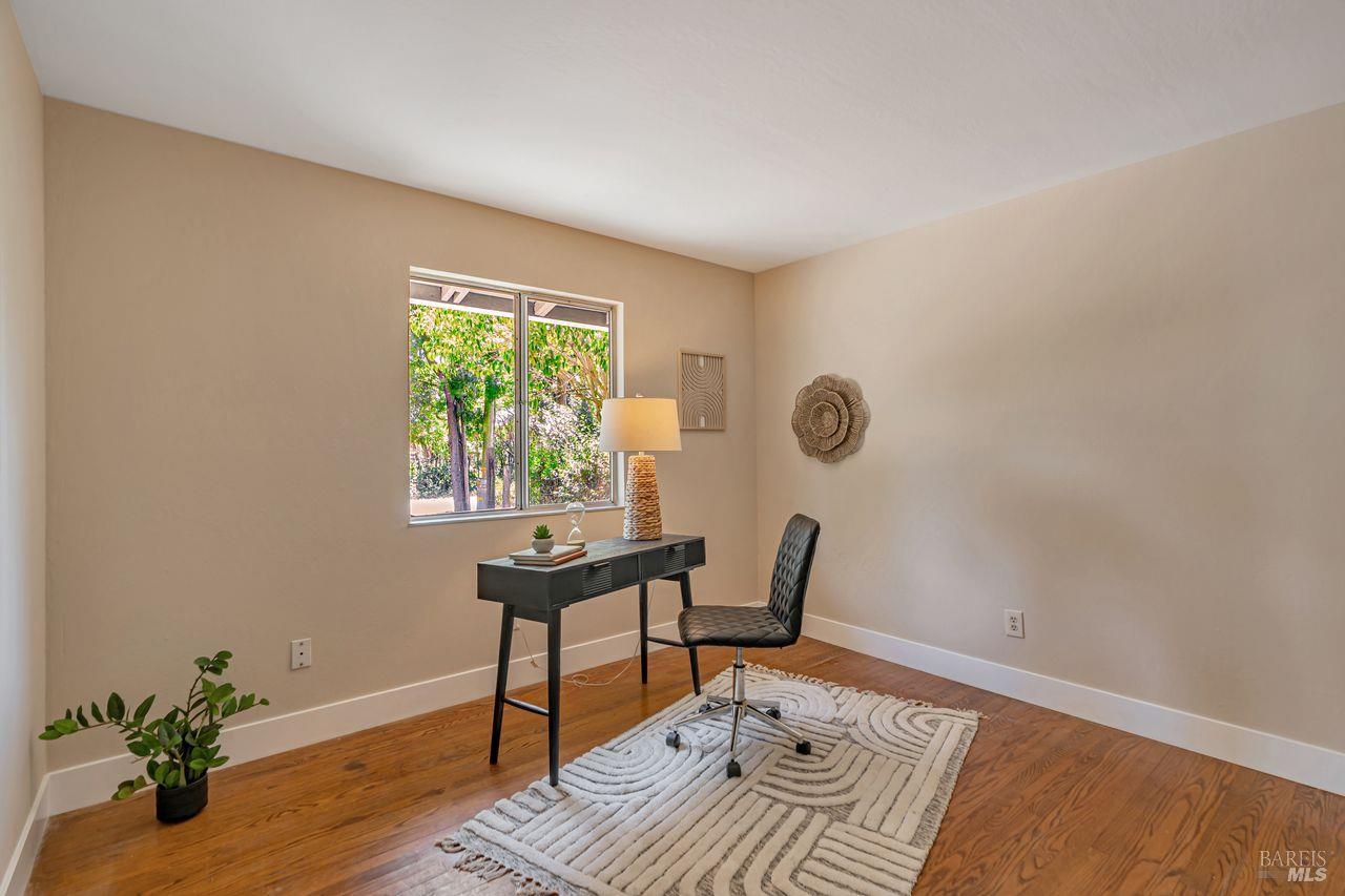 Detail Gallery Image 8 of 47 For 1021 Butler Ave, Santa Rosa,  CA 95407 - – Beds | – Baths