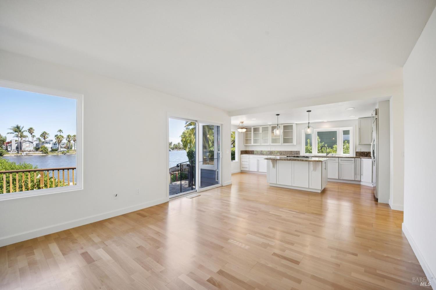 Detail Gallery Image 24 of 59 For 28 Caribe Isle, Novato,  CA 94949 - 4 Beds | 3 Baths