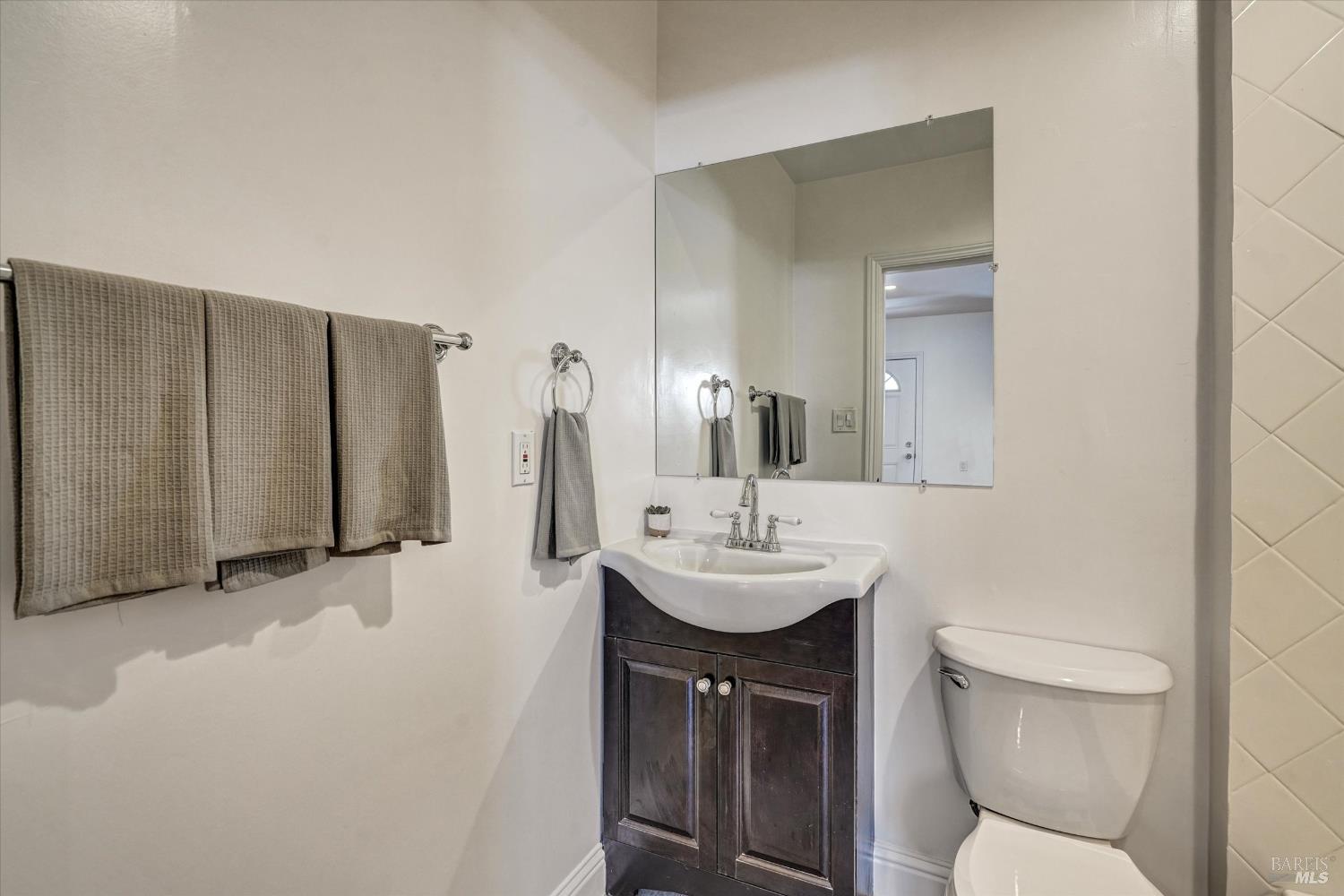 Detail Gallery Image 23 of 55 For 60 D St, Vallejo,  CA 94590 - 3 Beds | 2/1 Baths