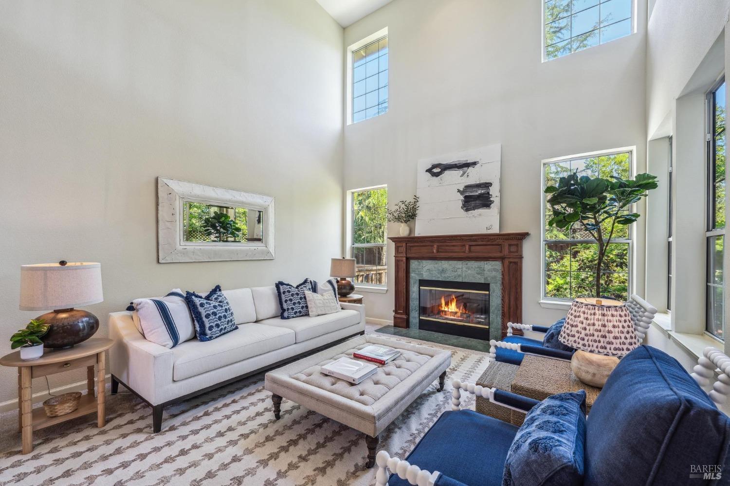Detail Gallery Image 12 of 89 For 402 Barons Way, Petaluma,  CA 94954 - 4 Beds | 3 Baths