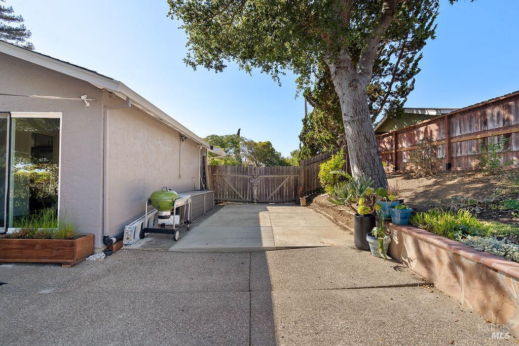 Detail Gallery Image 51 of 59 For 1412 Granada St, Vallejo,  CA 94591 - 4 Beds | 3 Baths