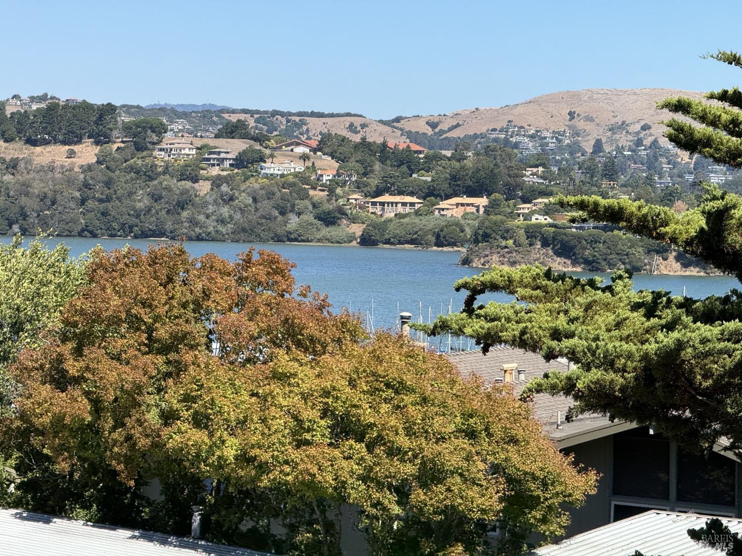 Detail Gallery Image 13 of 21 For 370 Eden Roc Dr, Sausalito,  CA 94965 - 1 Beds | 1 Baths