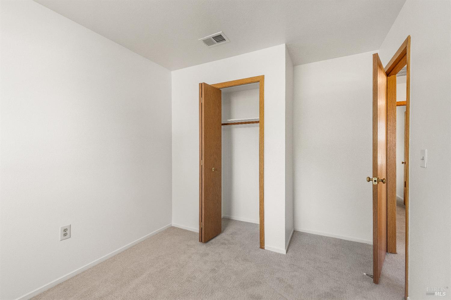 Detail Gallery Image 21 of 23 For 159 Francis Cir, Rohnert Park,  CA 94928 - 3 Beds | 2/1 Baths