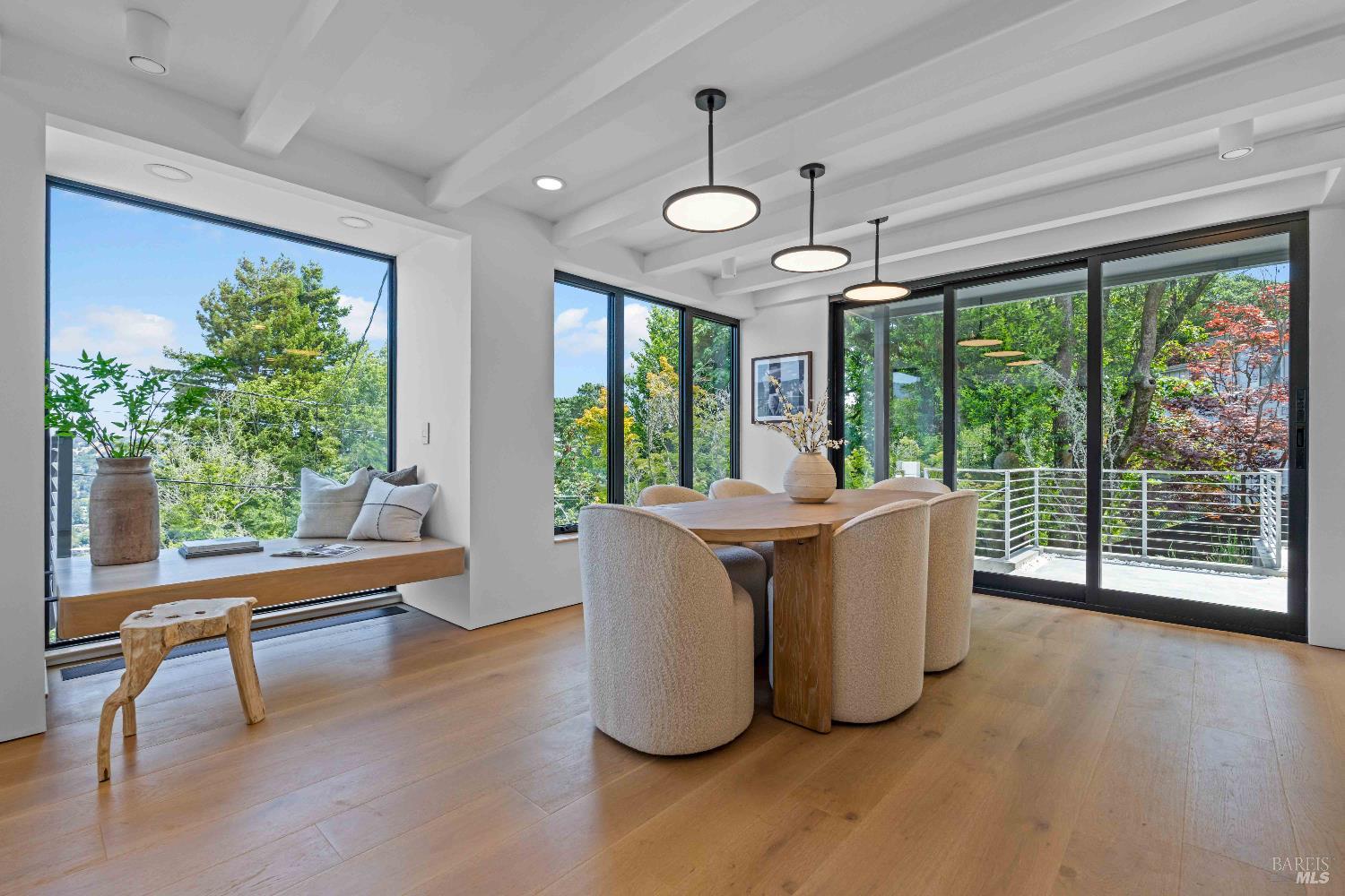Detail Gallery Image 21 of 61 For 975 Greenhill Rd, Mill Valley,  CA 94941 - 4 Beds | 2/1 Baths