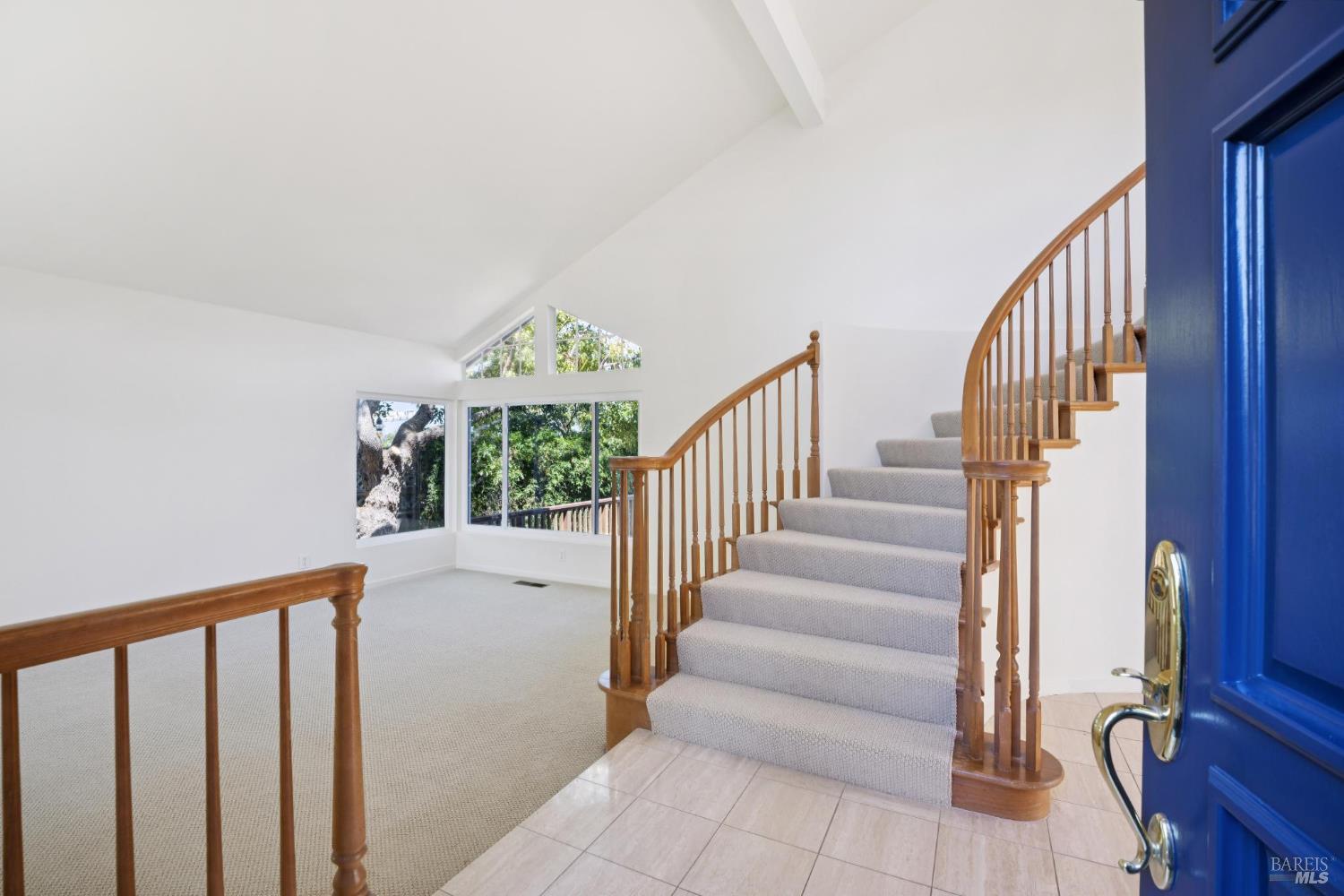 Detail Gallery Image 15 of 59 For 28 Caribe Isle, Novato,  CA 94949 - 4 Beds | 3 Baths