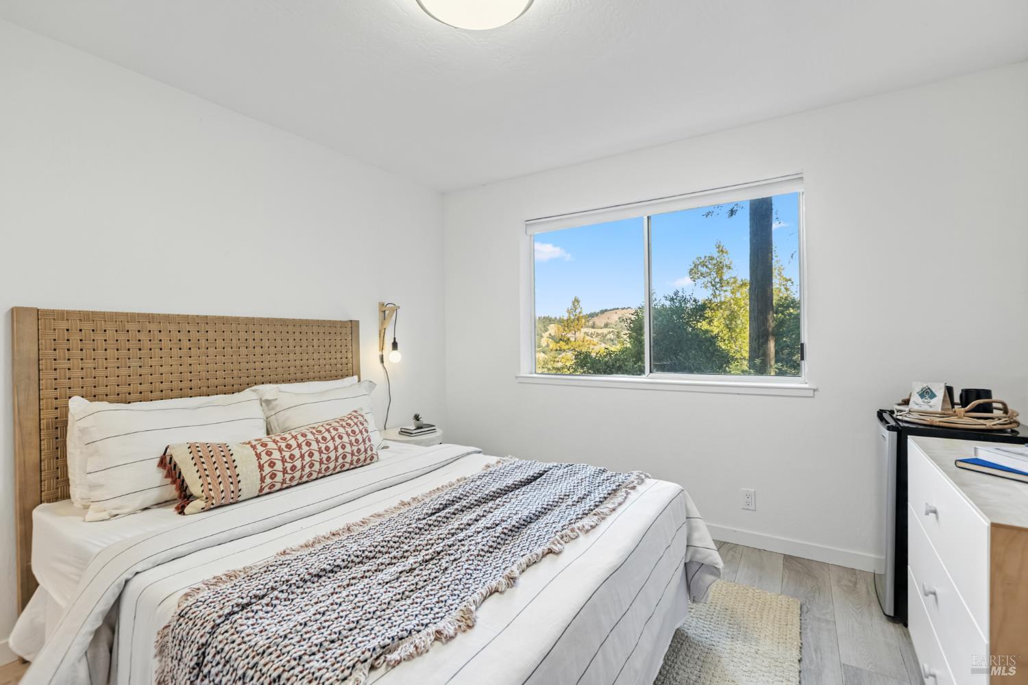 Detail Gallery Image 40 of 53 For 51 Juniper Ave, San Geronimo,  CA 94963 - 4 Beds | 3 Baths