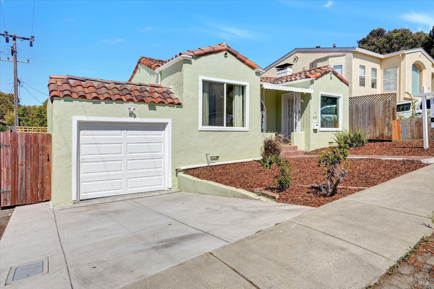 Detail Gallery Image 13 of 55 For 60 D St, Vallejo,  CA 94590 - 3 Beds | 2/1 Baths