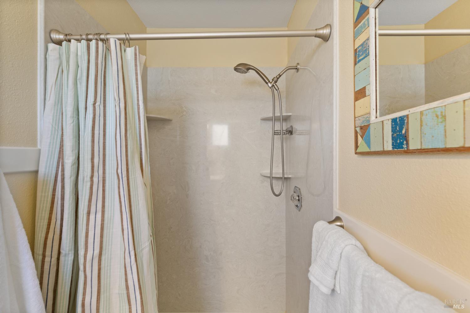 Detail Gallery Image 38 of 71 For 530 Anson Ct, Rohnert Park,  CA 94928 - 3 Beds | 2 Baths