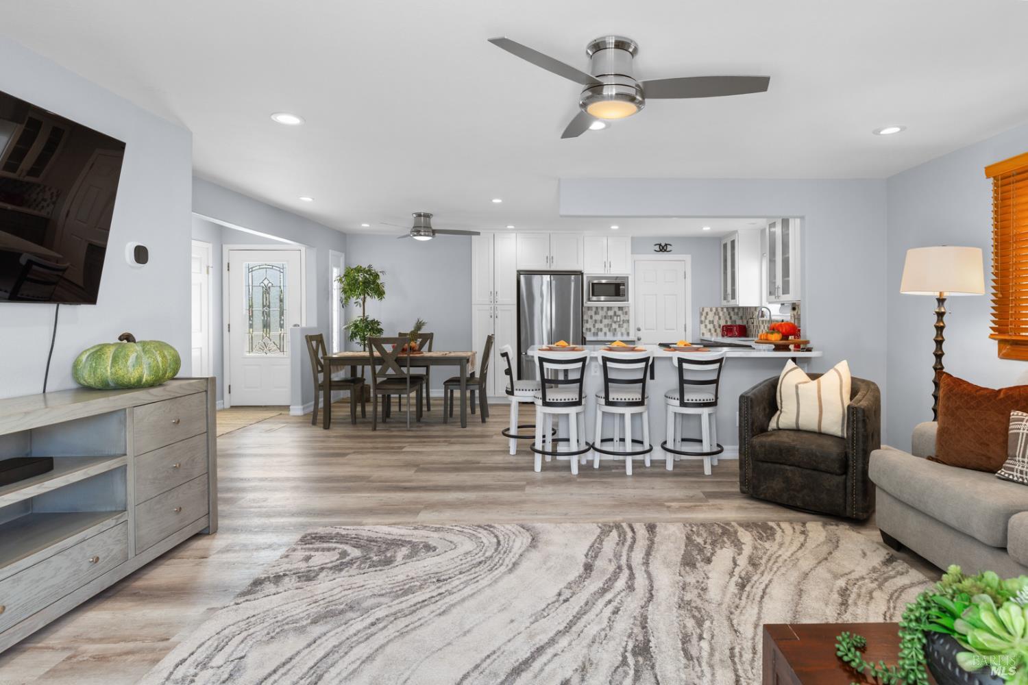 Detail Gallery Image 7 of 71 For 530 Anson Ct, Rohnert Park,  CA 94928 - 3 Beds | 2 Baths