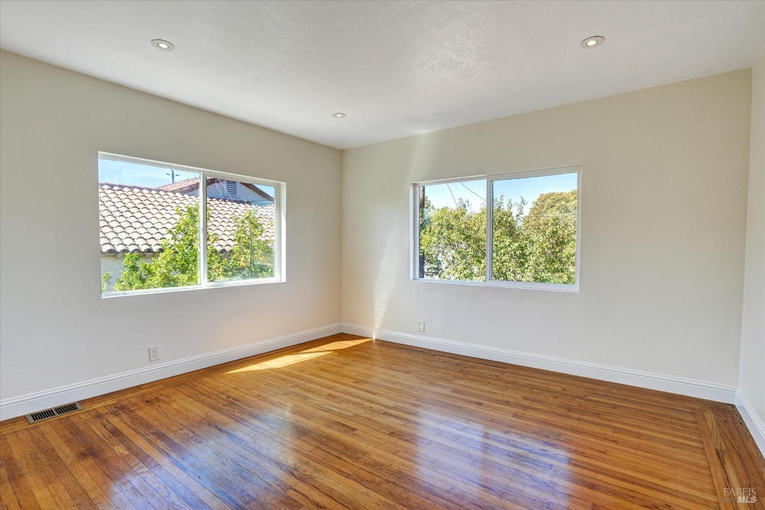 Detail Gallery Image 25 of 55 For 60 D St, Vallejo,  CA 94590 - 3 Beds | 2/1 Baths