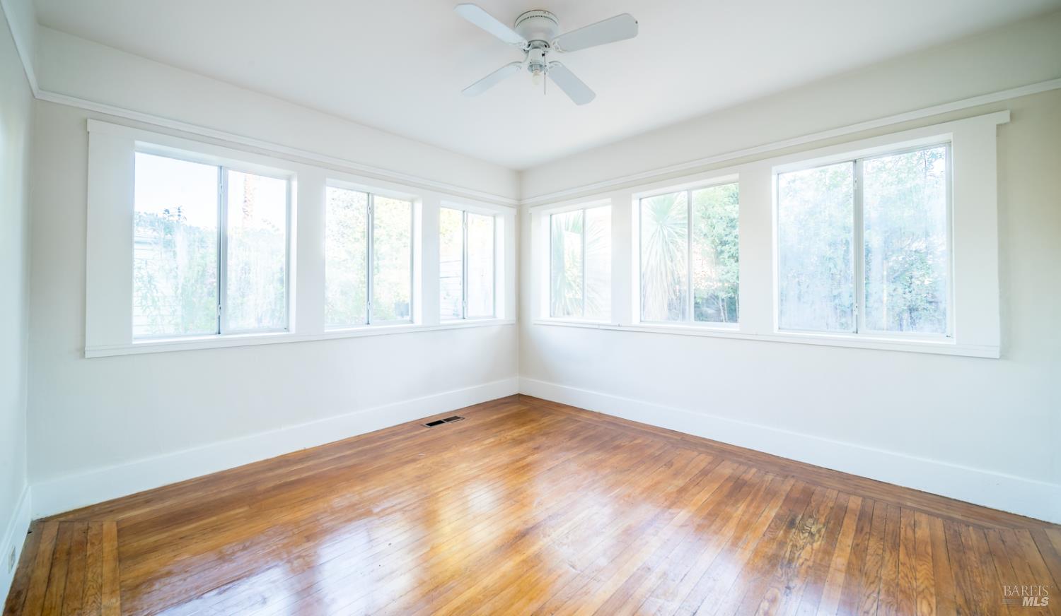 Detail Gallery Image 11 of 21 For 1121 Ohio St, Vallejo,  CA 94590 - 2 Beds | 1 Baths