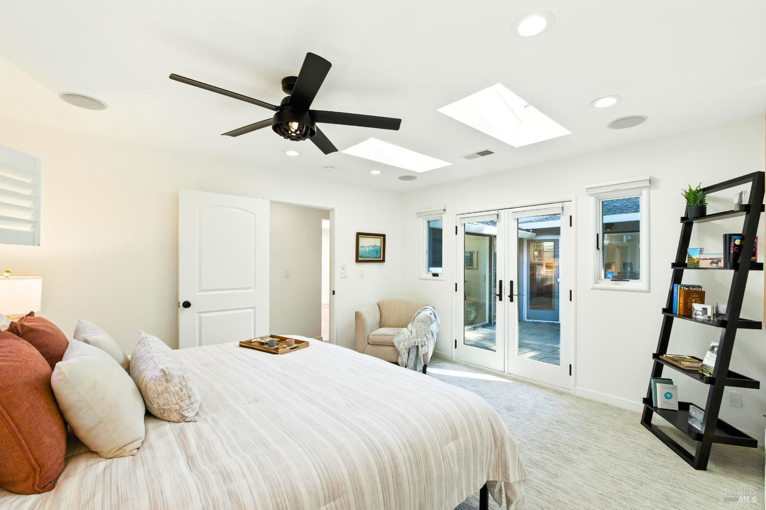 Detail Gallery Image 57 of 99 For 107 Blackfield Dr, Tiburon,  CA 94920 - 5 Beds | 3 Baths