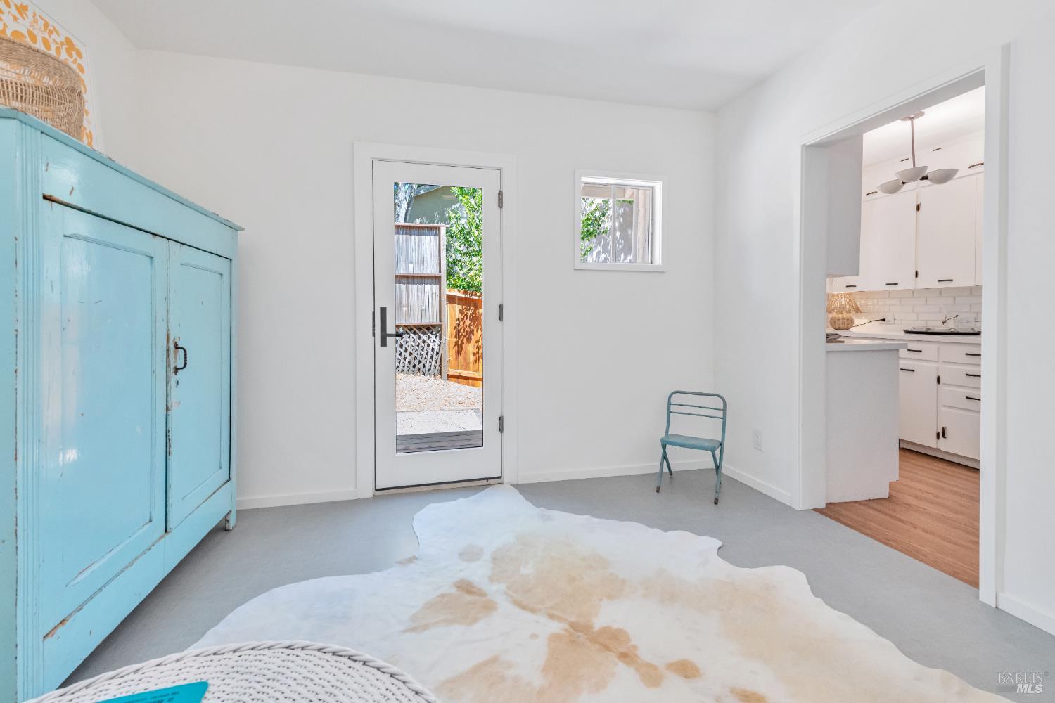 Detail Gallery Image 12 of 31 For 107 Butterfield Rd, San Anselmo,  CA 94960 - 3 Beds | 2 Baths