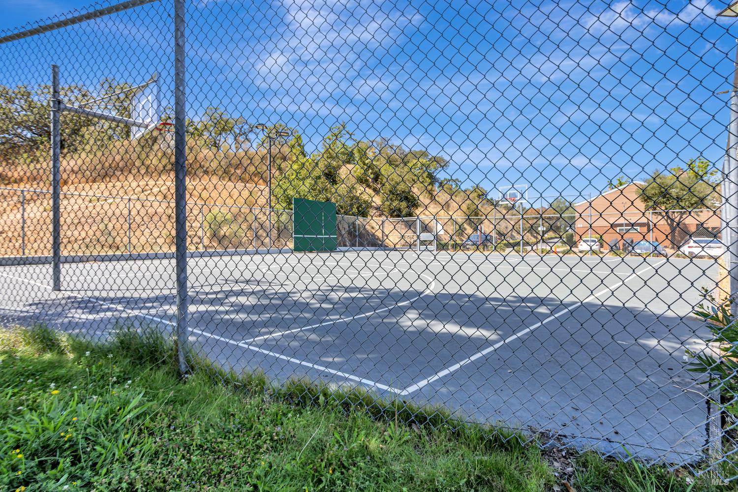 Detail Gallery Image 36 of 36 For 1 Oak Crest Ct #D,  Novato,  CA 94947 - 3 Beds | 2/1 Baths