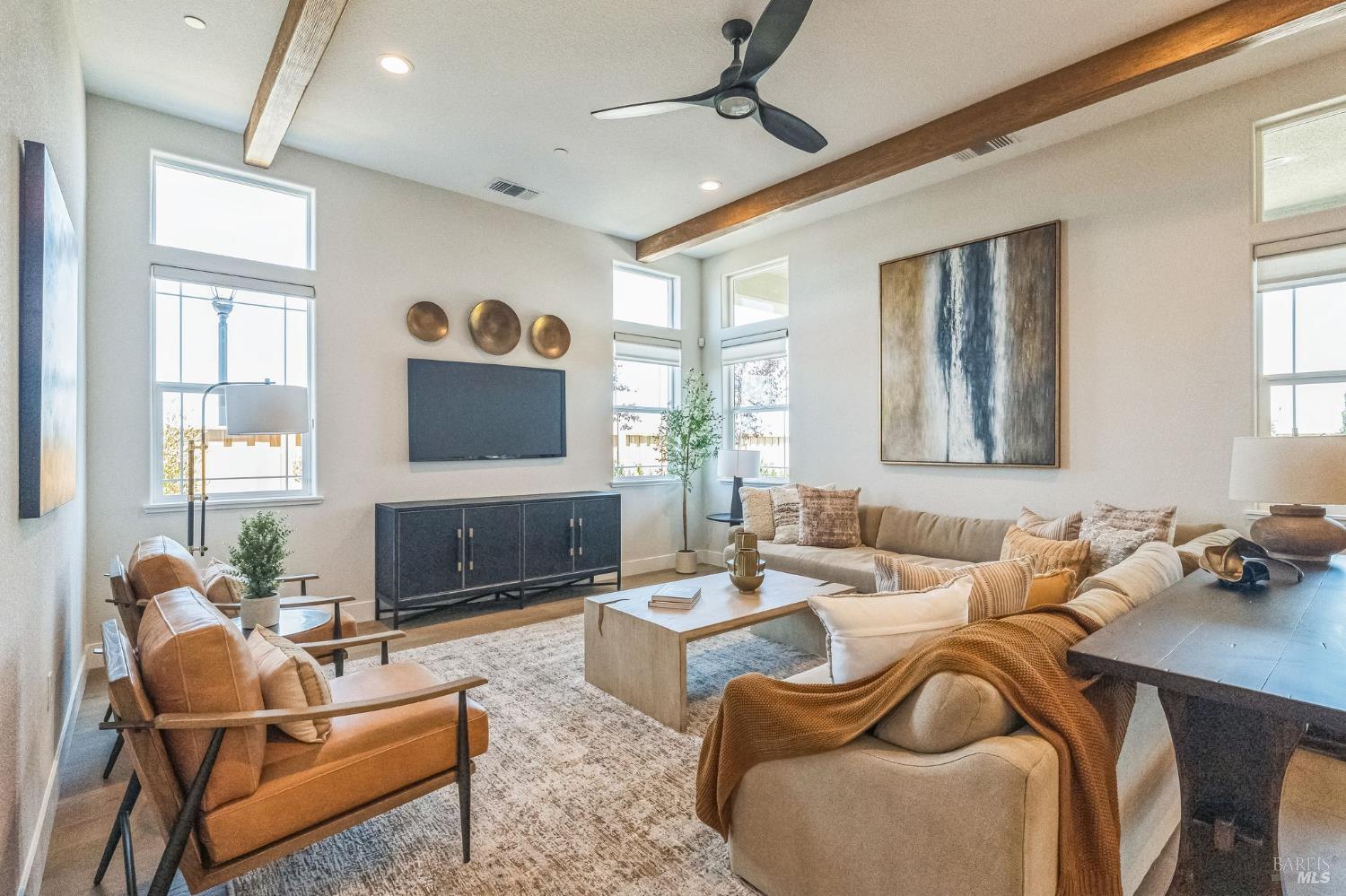 Detail Gallery Image 2 of 31 For 665 Grizzly St, Oakley,  CA 94561 - 5 Beds | 4/1 Baths